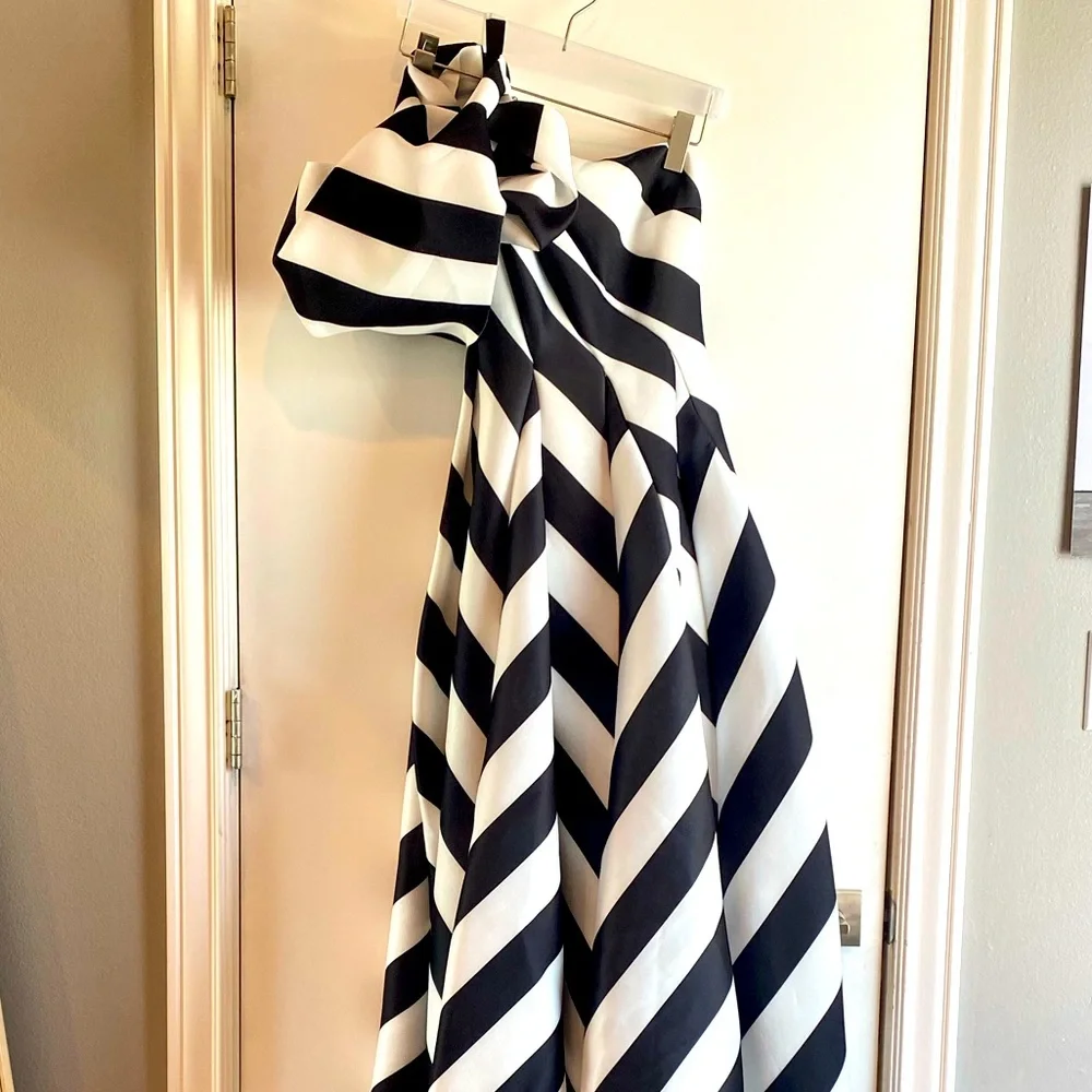 ASOS DESIGN prom off shoulder godet maxi dress - Picture 3 of 5